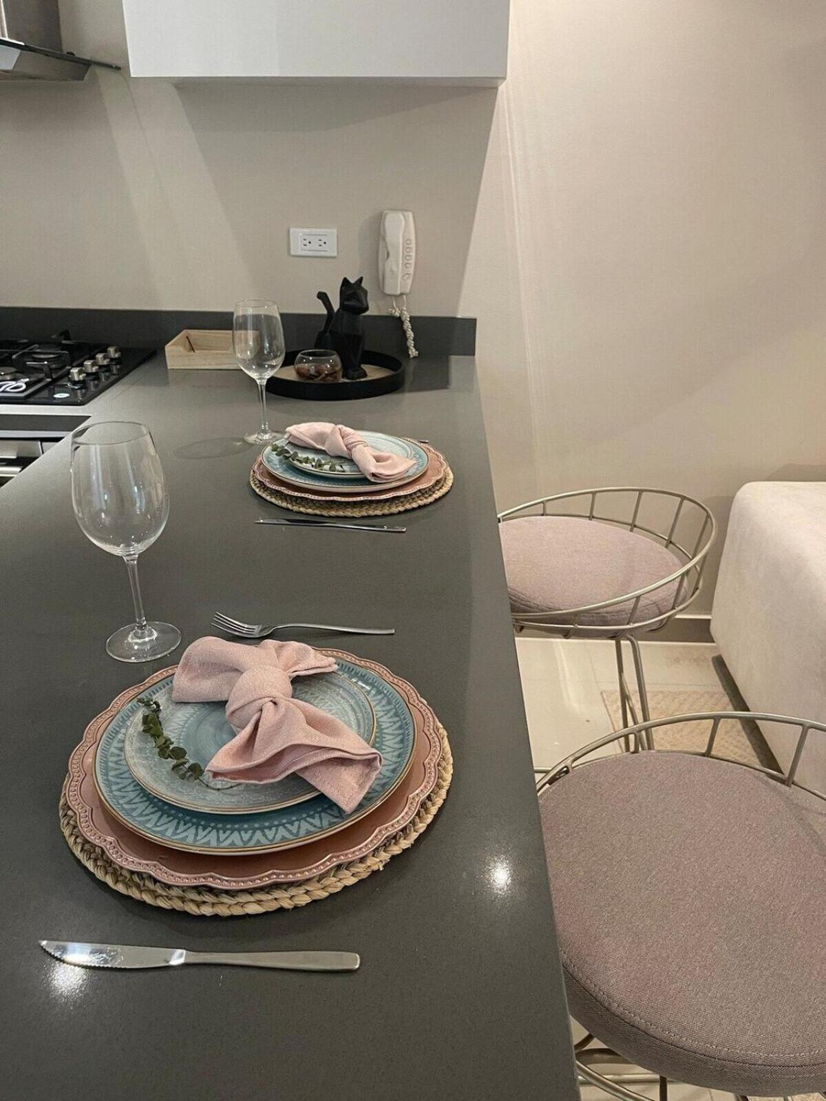 Mistral Exclusive Oceanfront Apartment With Balcony Cartagena
